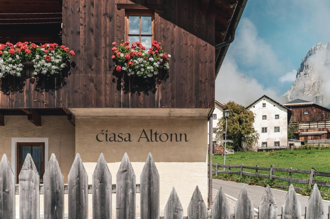 Ciasa Altonn Hotel โคลฟอสโก ภายนอก รูปภาพ