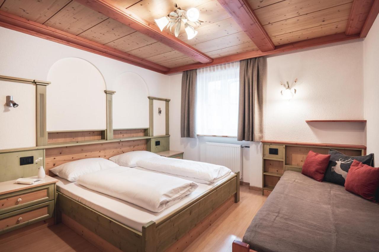 Ciasa Altonn Hotel โคลฟอสโก ภายนอก รูปภาพ